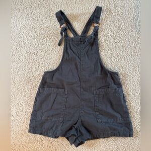 Like new XS Aerie overall shorts